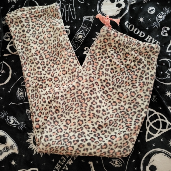 Arctic trail plush fleece pj pants, Leopard print. Women's xl. - Picture 4 of 10